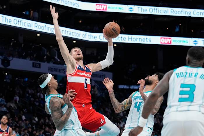 FE93DADD-0D78-4D95-B106-EEC41C6A4F7C